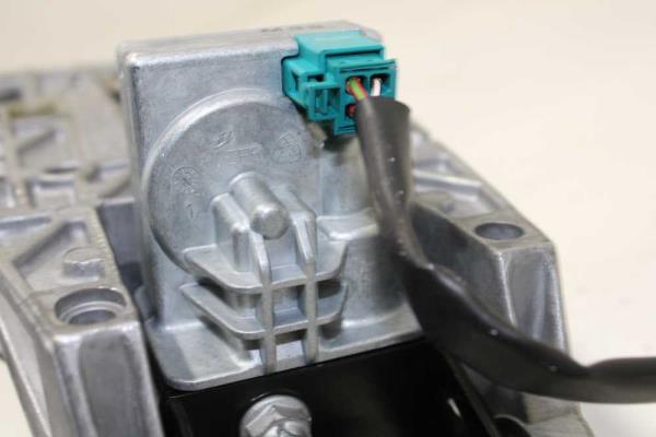 COLONNE DE DIRECTION MERCEDES CLASSE C W204 - Vue 4